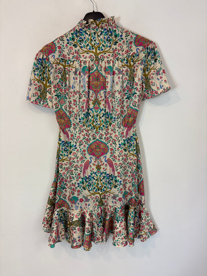 SANDRO. Vestido corto estampado flores