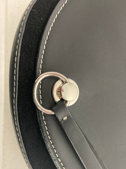 ZARA. Bolso negro piel