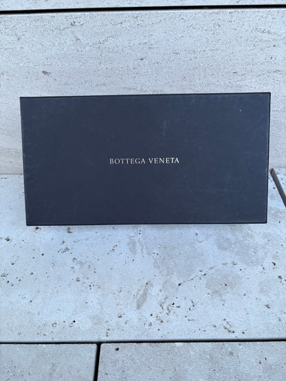 BOTTEGA VENETA. Bailarina gris detalle punta. T 39