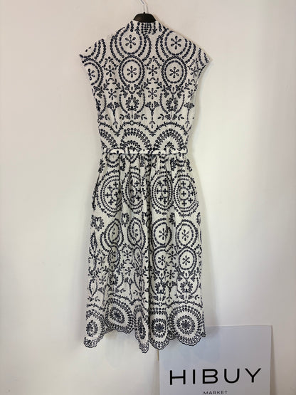 ZARA. Vestido midi blanco bordados