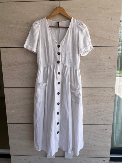 ZARA. Vestido midi blanco abotonado. T M