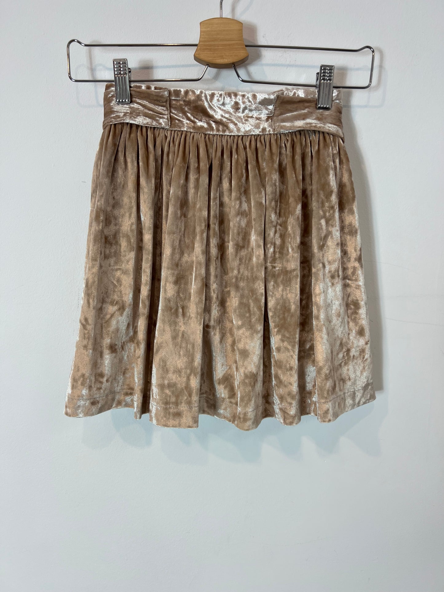 MOODBLUE. Falda beige terciopelo. T 8 años