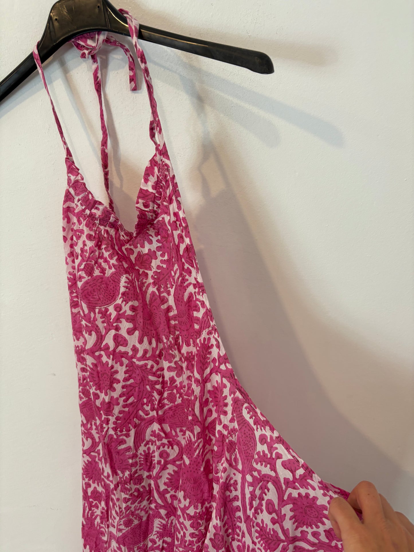 BABBAKI. Vestido largo estampado halter