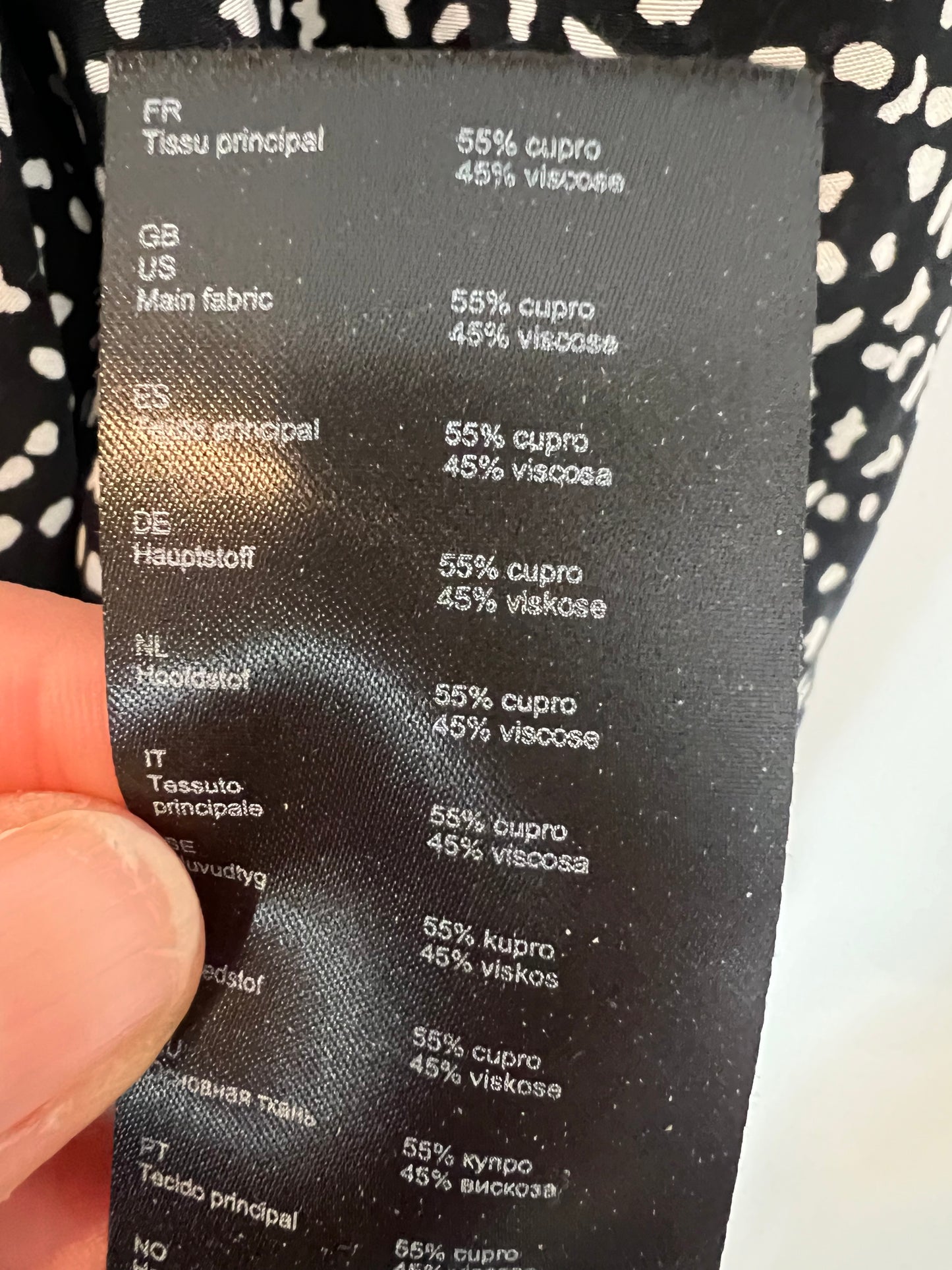 MAJE. Flowy black printed blouse. Size 2(M)