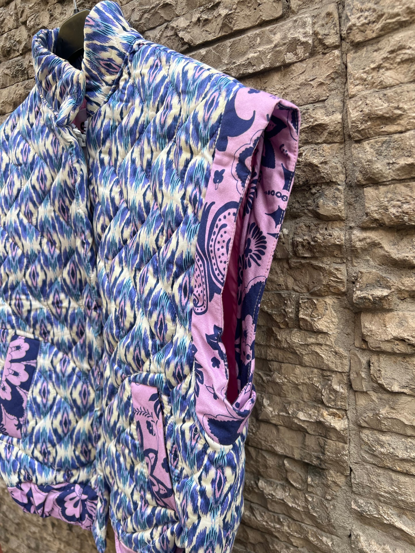 SOPHIE&LUCIE. Chaleco estampado retro  T.38