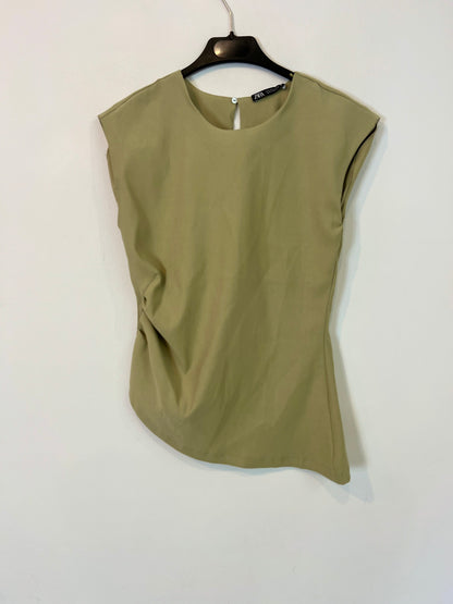 ZARA. Top verde oliva detalle fruncido T.s