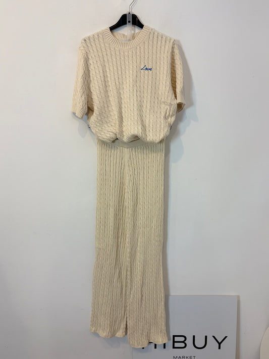 ZARA. Conjunto punto ochos