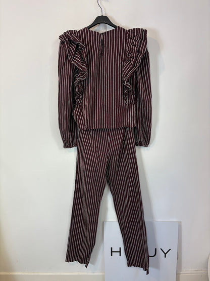 VOGANA. Conjunto top y pantalón textura volante