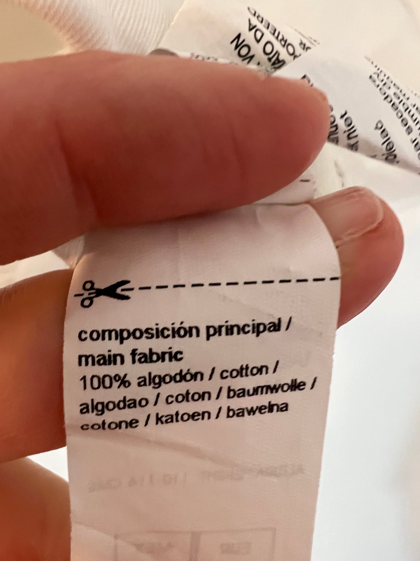 GOCCO. Camisa blanca cuello mao. T 5-6 años