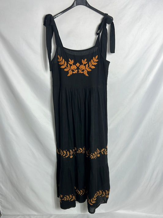 CORTEFIEL. Black embroidered cotton dress. TS (M)