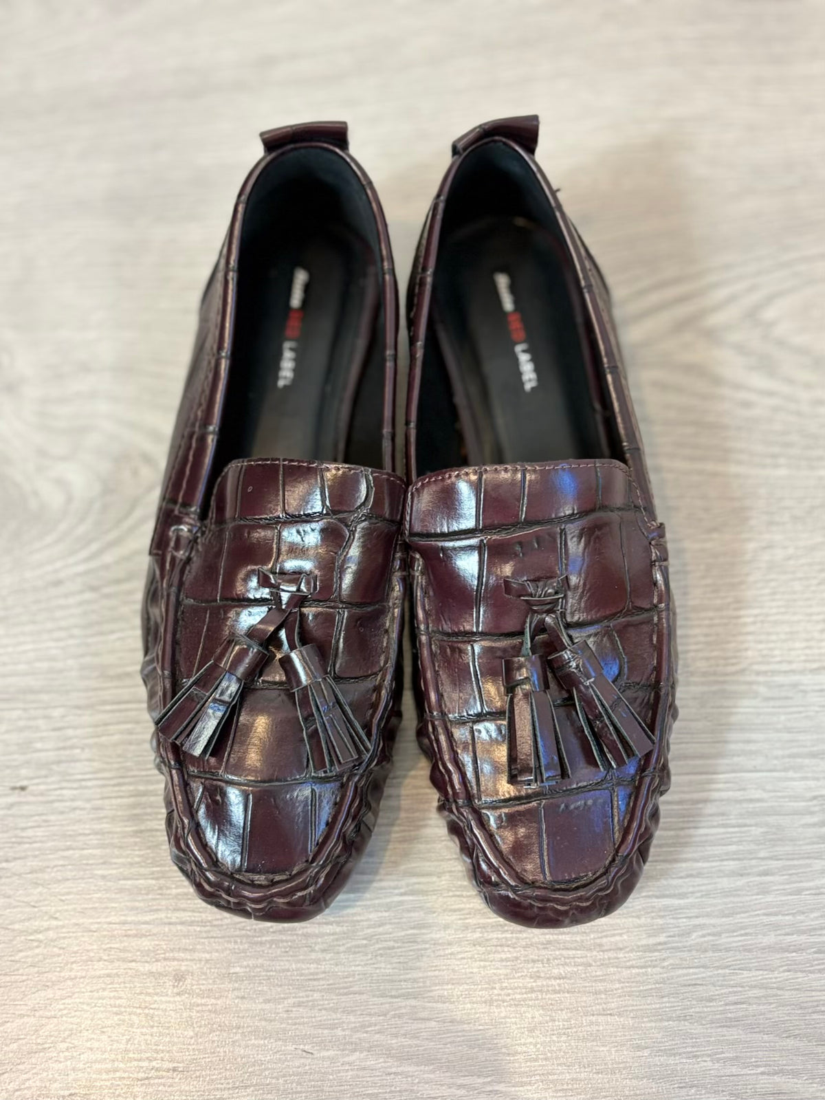 Mocasines efecto piel en burdeos. T 38