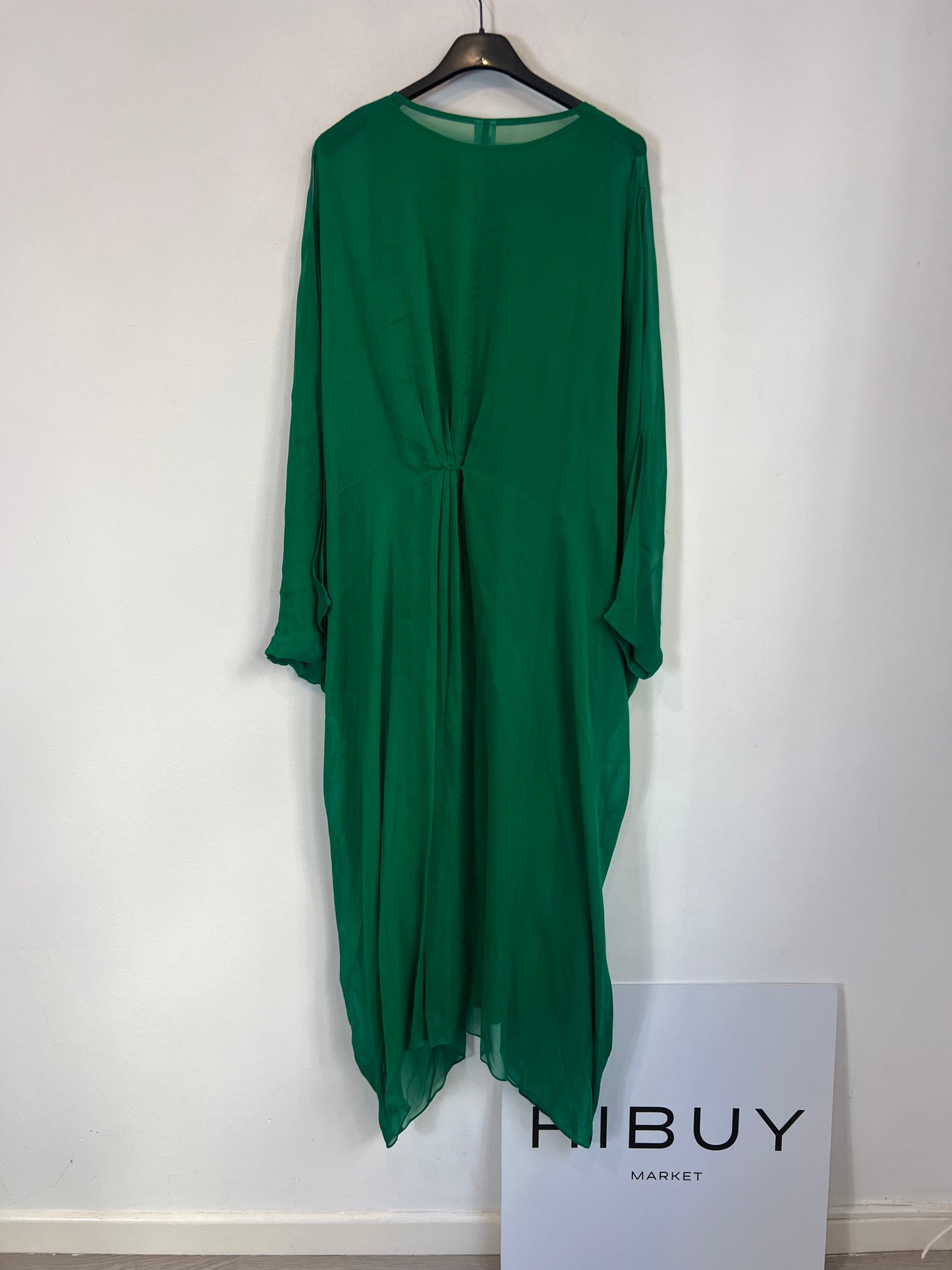 TEMBO. Vestido estilo kaftán verde. T S