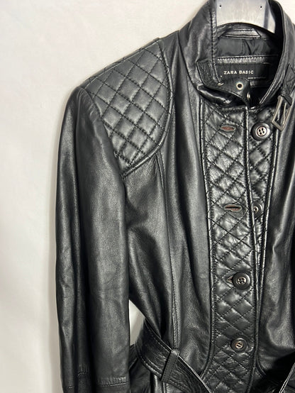 ZARA. Chaqueta piel negra guateada. T M