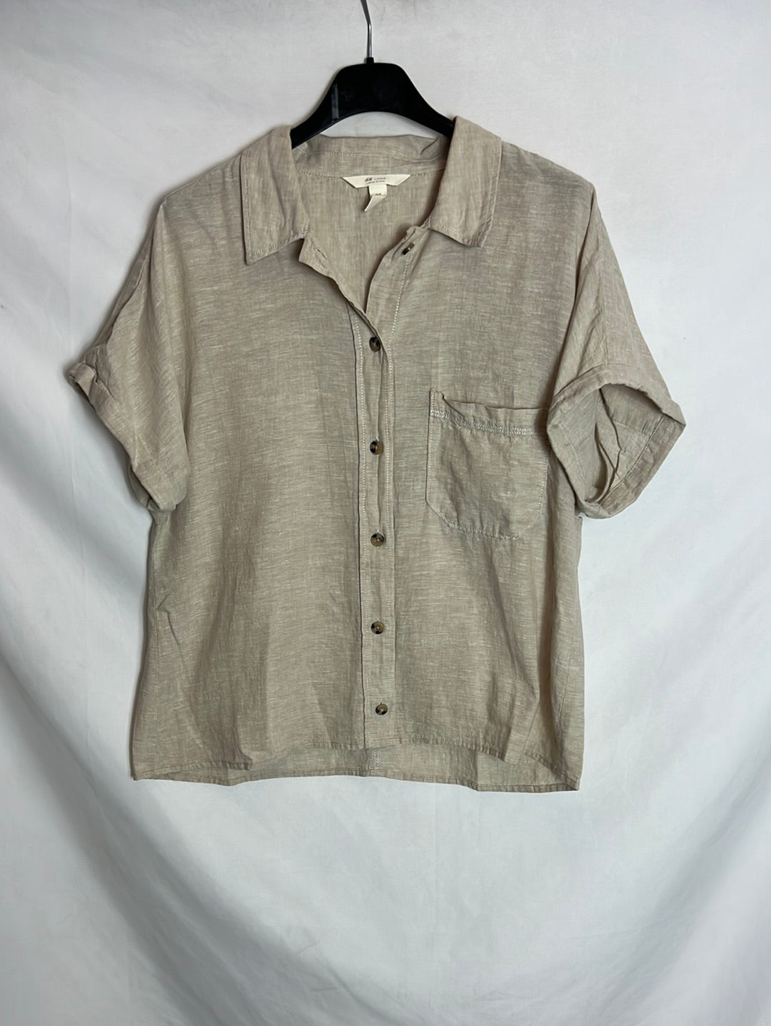H&amp;M. Beige Linen Short-Sleeved Shirt. Size 40