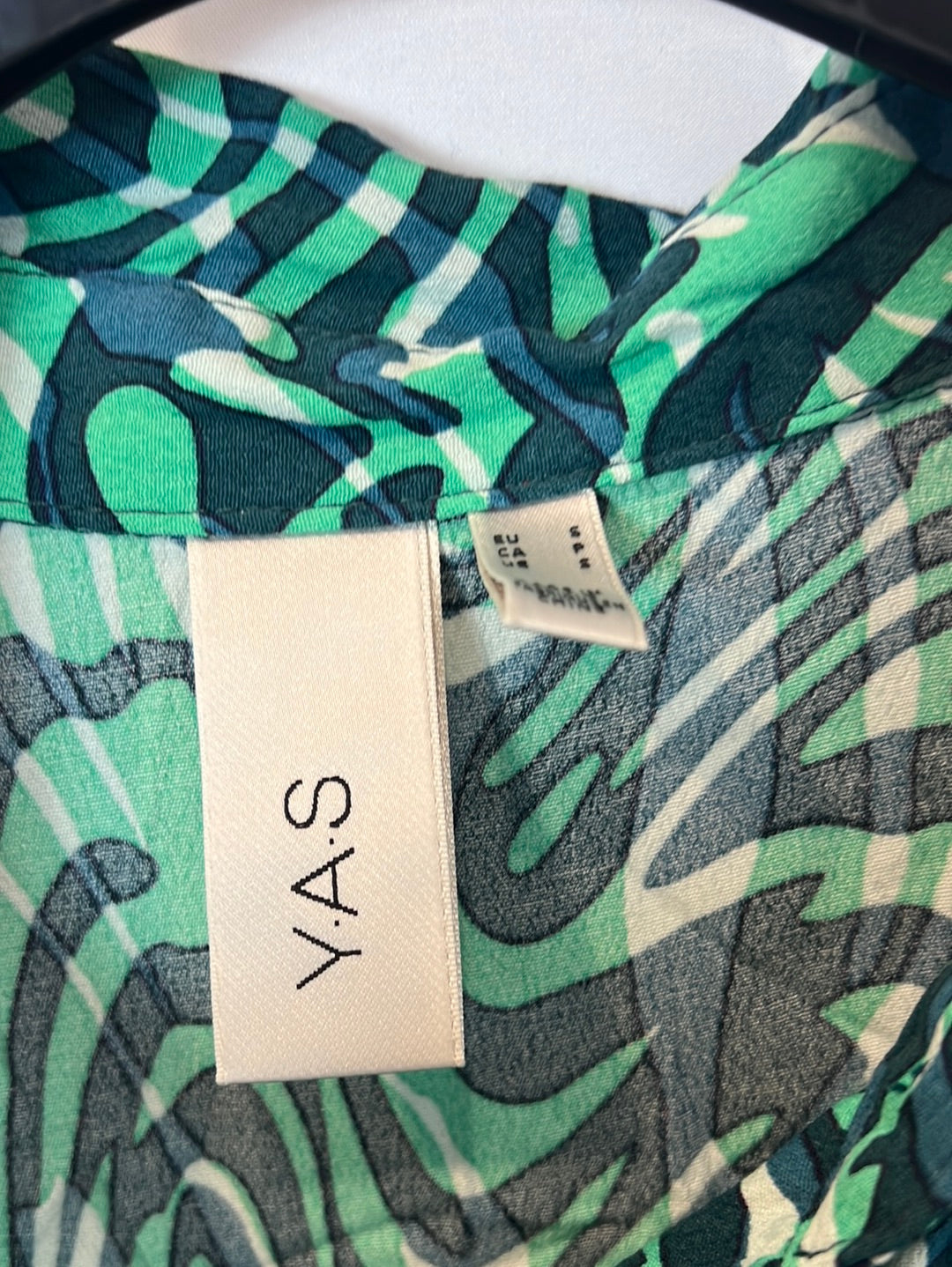 YAS. Vestido camisero estampado T.s