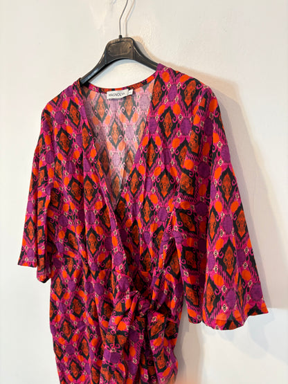 MAGNOLYA. Vestido corto cruzado estampado