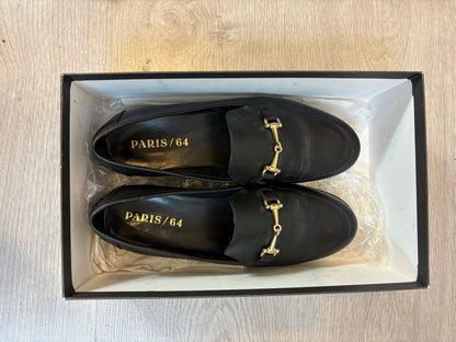 PARIS 64. Mocasines negros piel. T 39