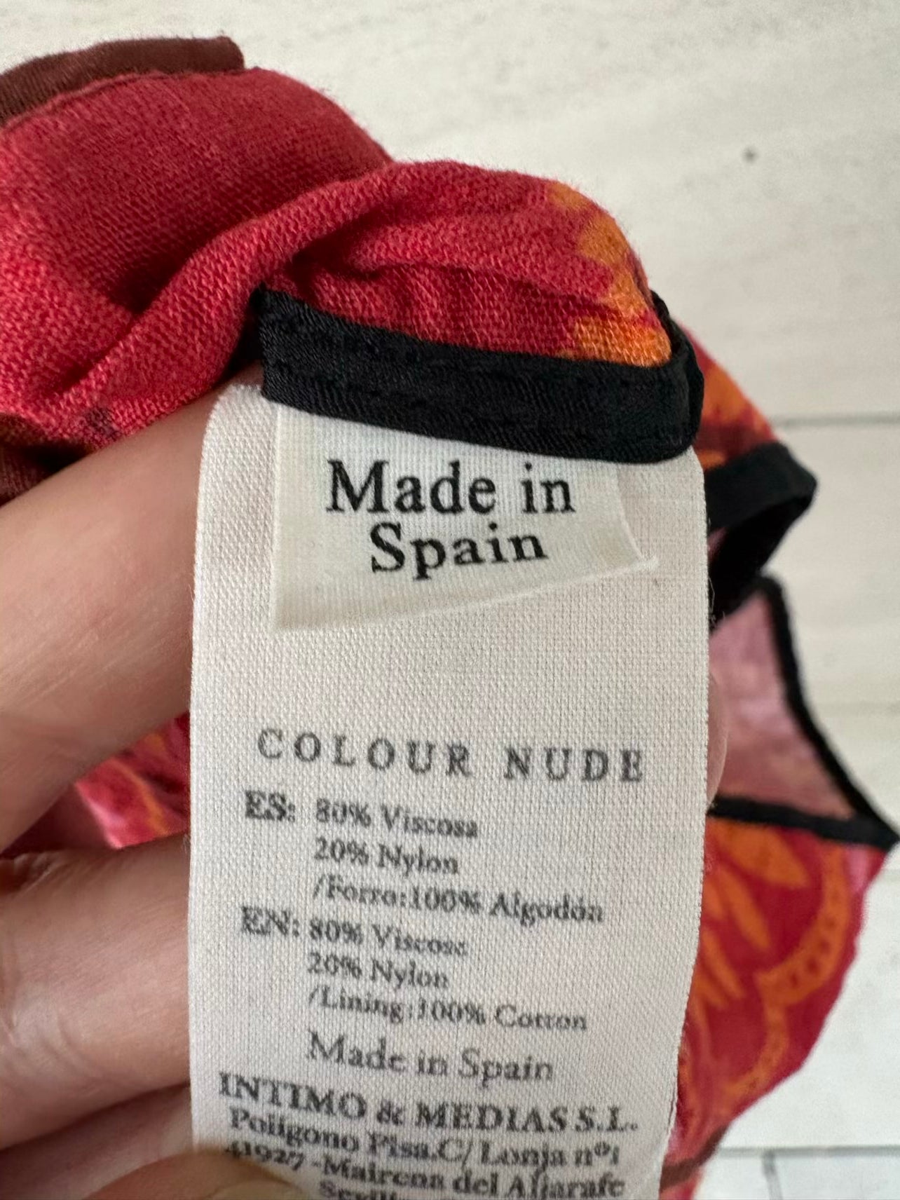 COLOR NUDE. Conjunto estampado contrastes