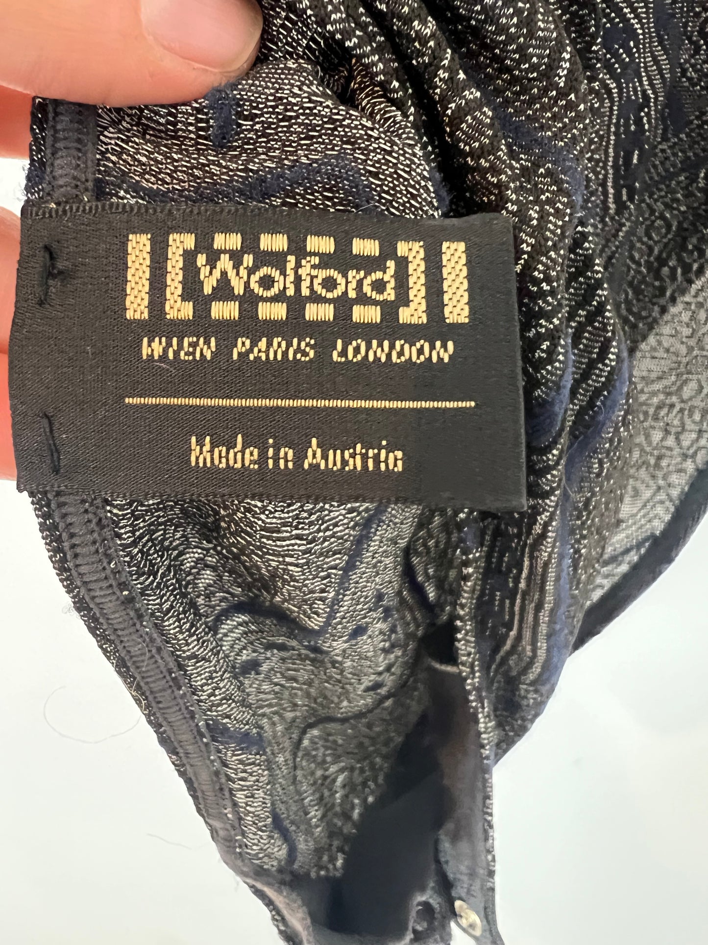 WOLFORD. Gray elastic printed bodysuit. T.S.