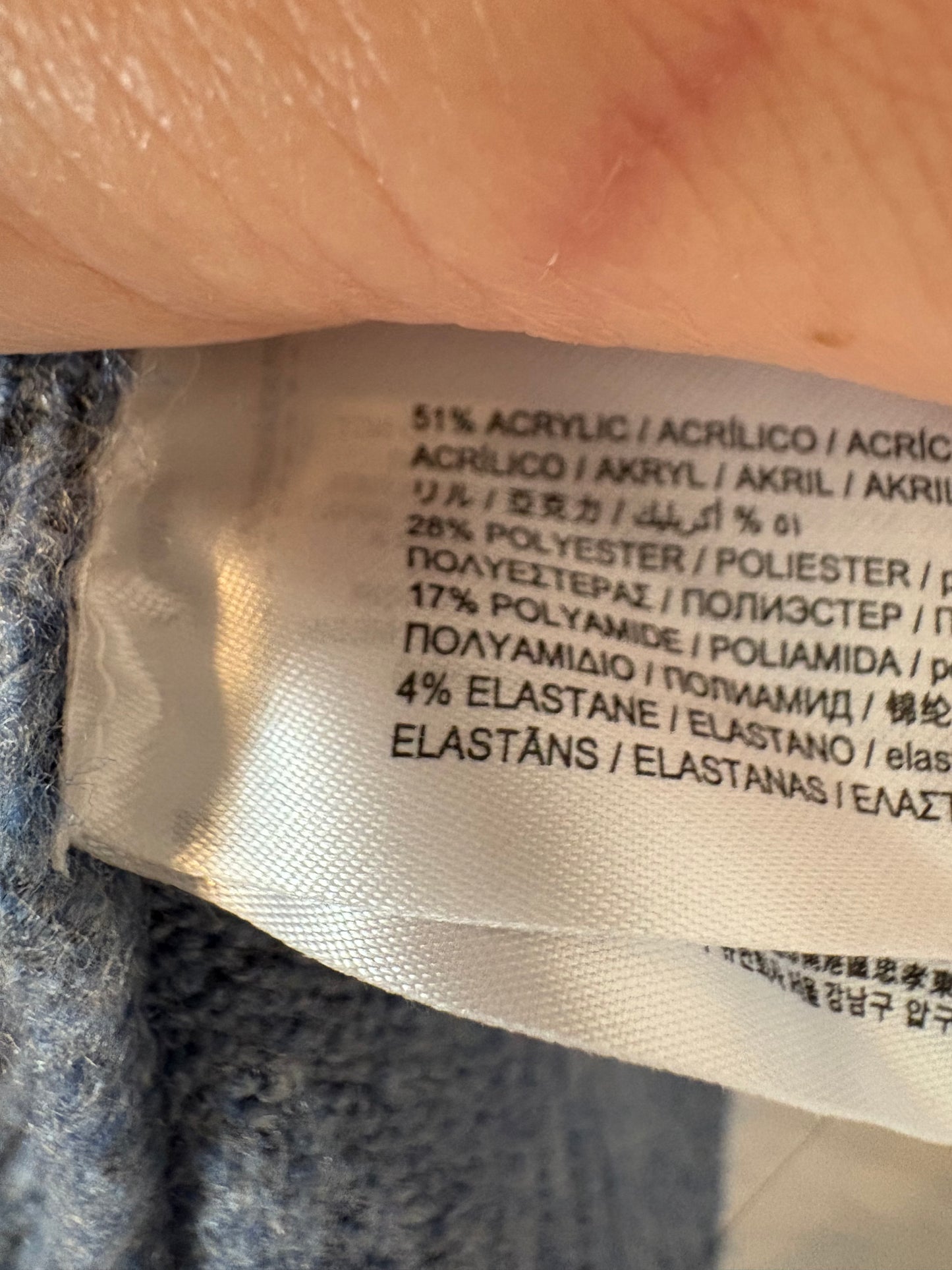 MANGO. Jersey azul claro cuello redondo