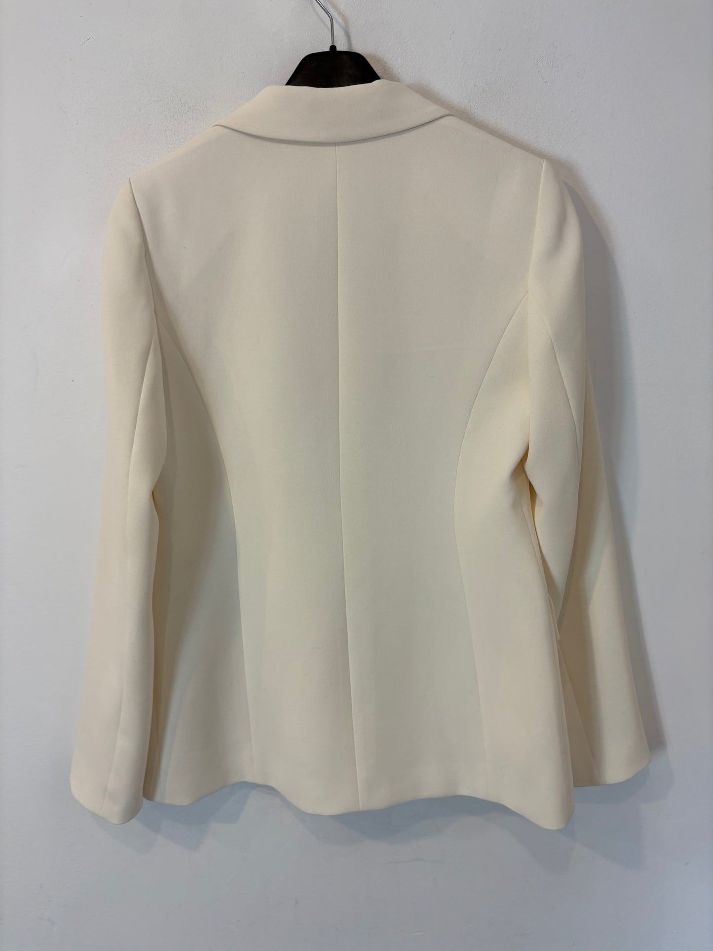 NAULOVER. Conjunto blanco roto fluido