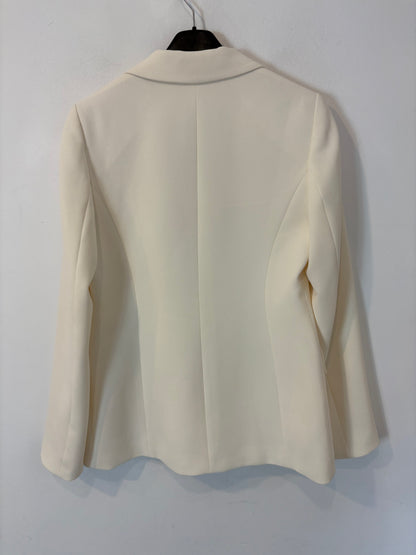 NAULOVER. Conjunto blanco roto fluido