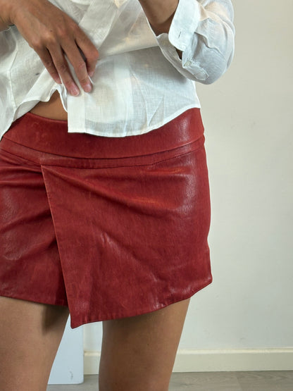ISABEL MARANT. Falda corta piel roja oscuro. T 38