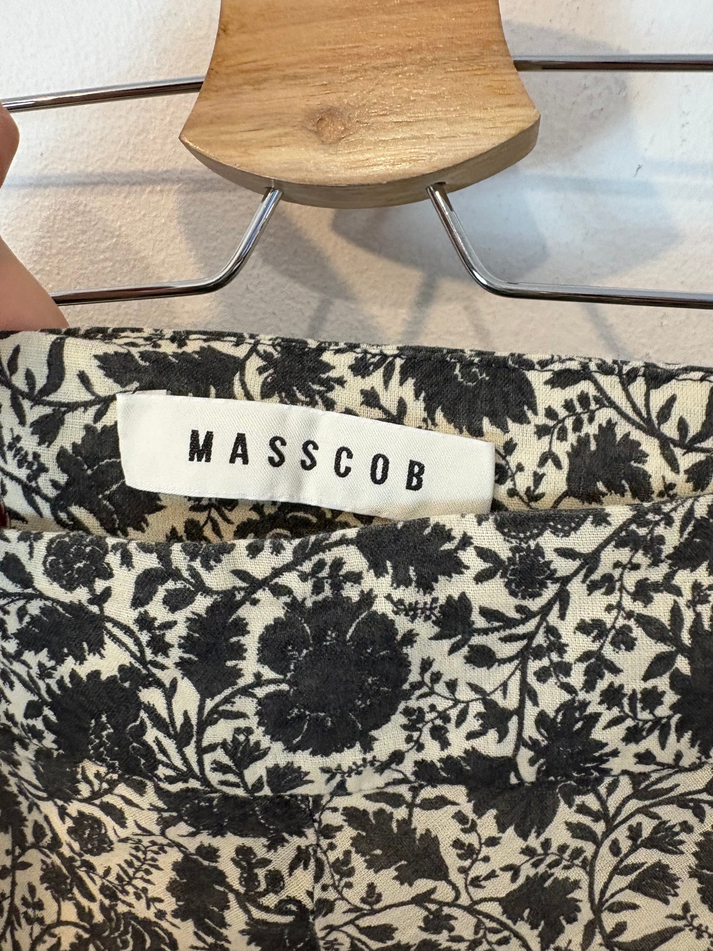 MASSCOB. Falda larga estampada
