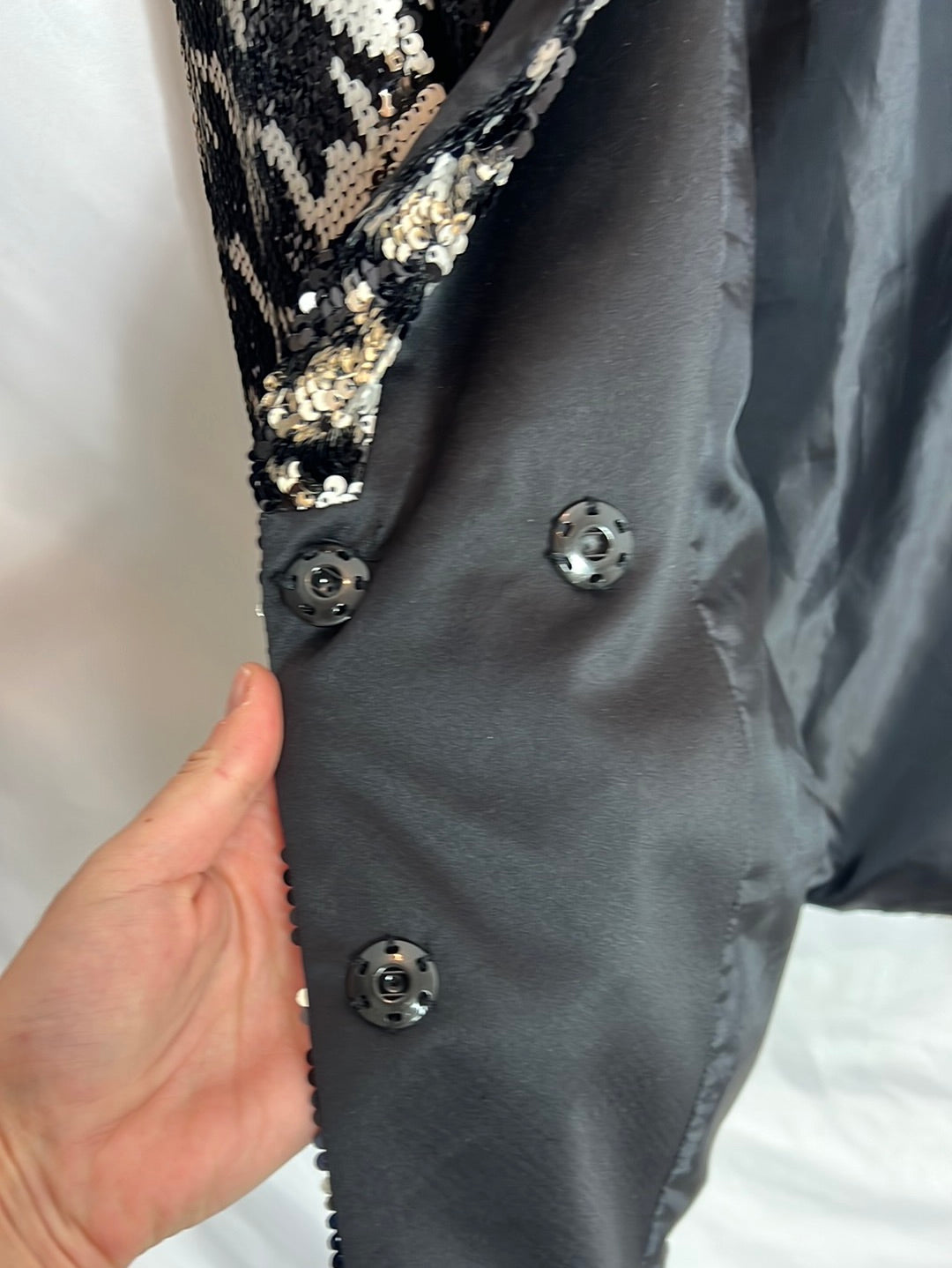 TOPSHOP. Houndstooth Sequin Blazer. TM