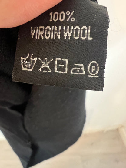 CORTANA. Vestido corto negro lana. T 36