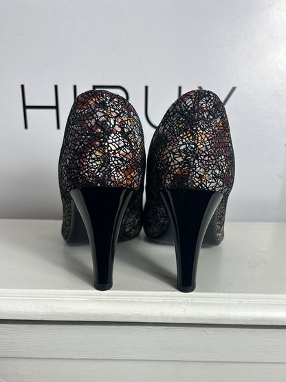 GAMABUT. Zapatos de tacón textura colores. T 39