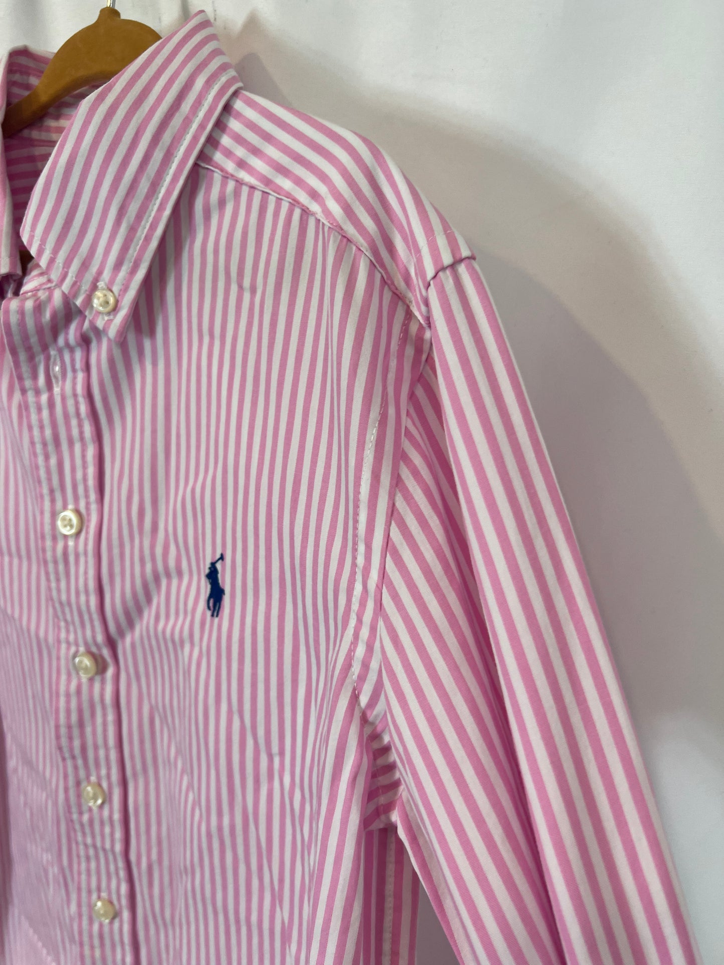 RALPH LAUREN. Pink striped logo shirt. Size 8 years.