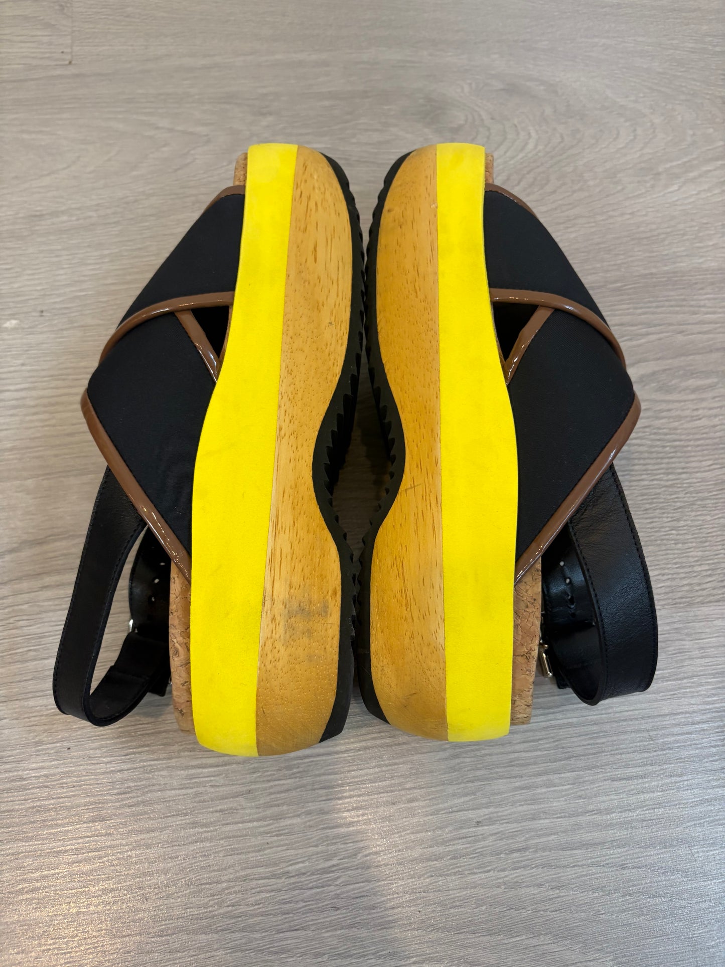 MARNI. Sandalia plataforma modelo Fussbett
