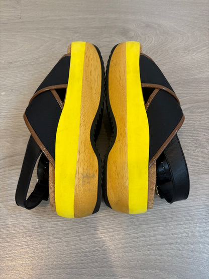 MARNI. Sandalia plataforma modelo Fussbett