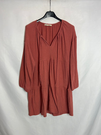 PULL&BEAR . Vestido corto volantes textura. T XS