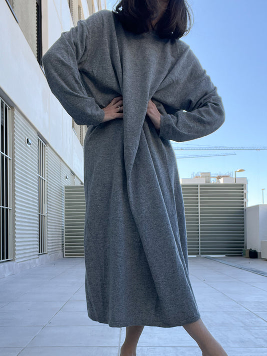 ZARA. vestido gris con lana