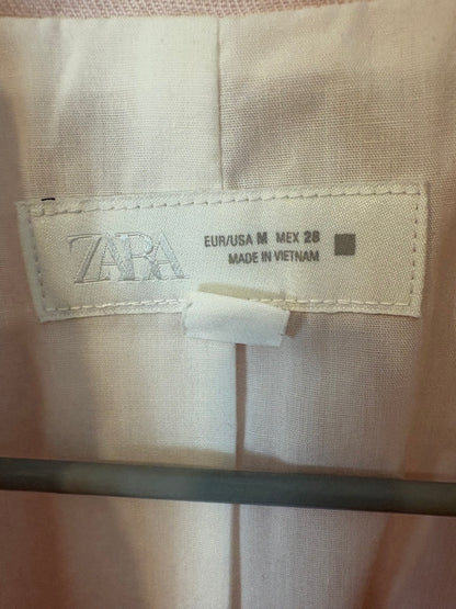 ZARA. Chaqueta rosa con lino