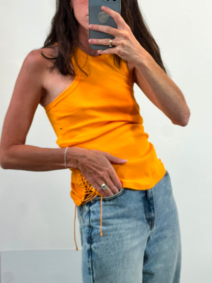H&M STUDIO. Top naranja cuerdas