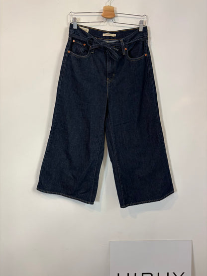 LEVI´S . Denim modelo Culotte lavado oscuro