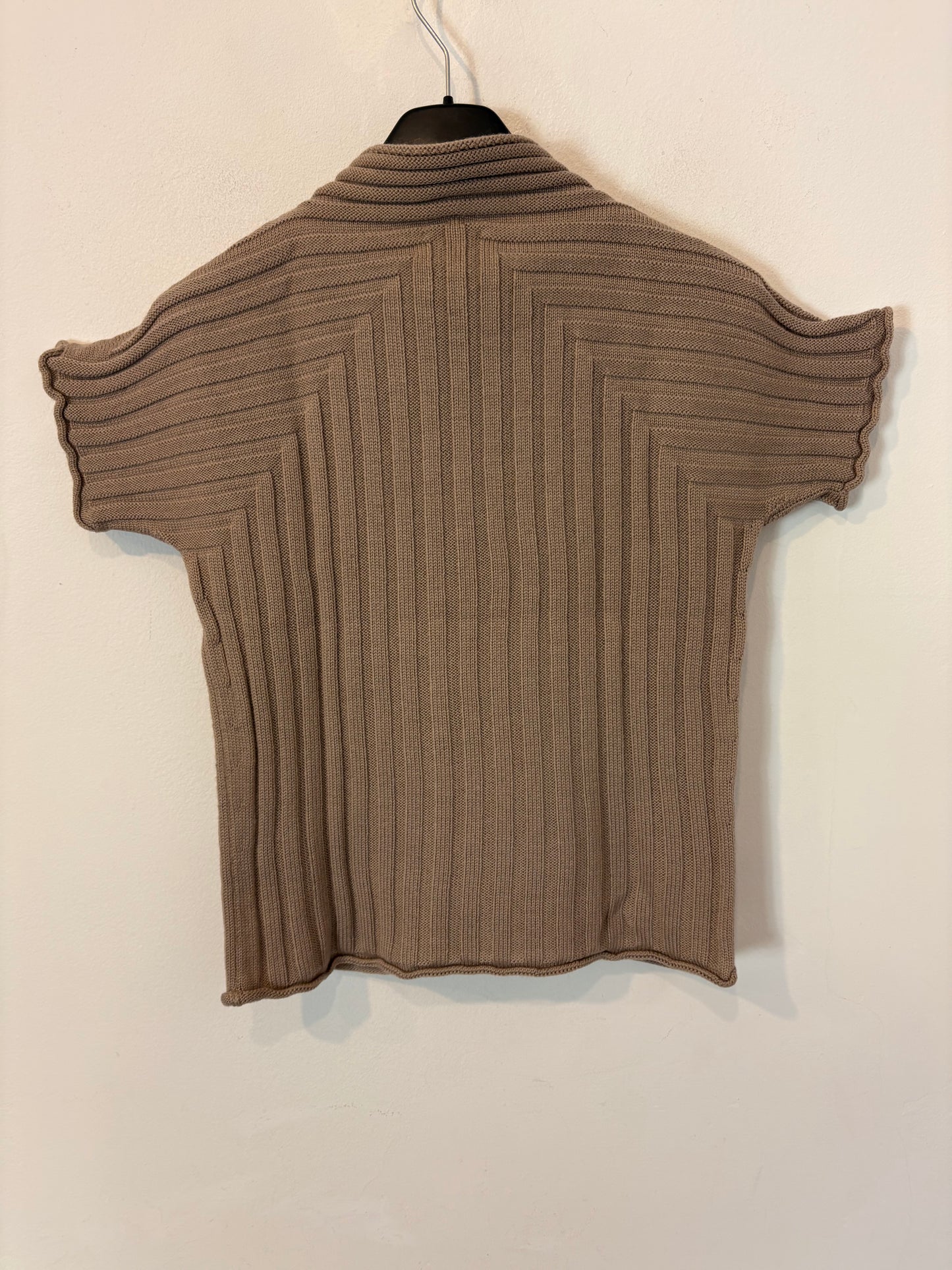 FENDISSIME. Top lana canalé