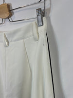 SHEIN. Pantalón blanco rayas lateral T.m