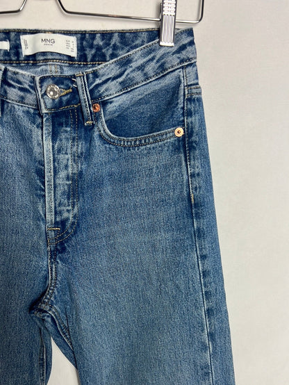 MANGO. Denim pata ancha abotonado. T 34