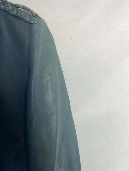 BARBARA BUI. Chaqueta piel azul botones. T 40 (Tara)