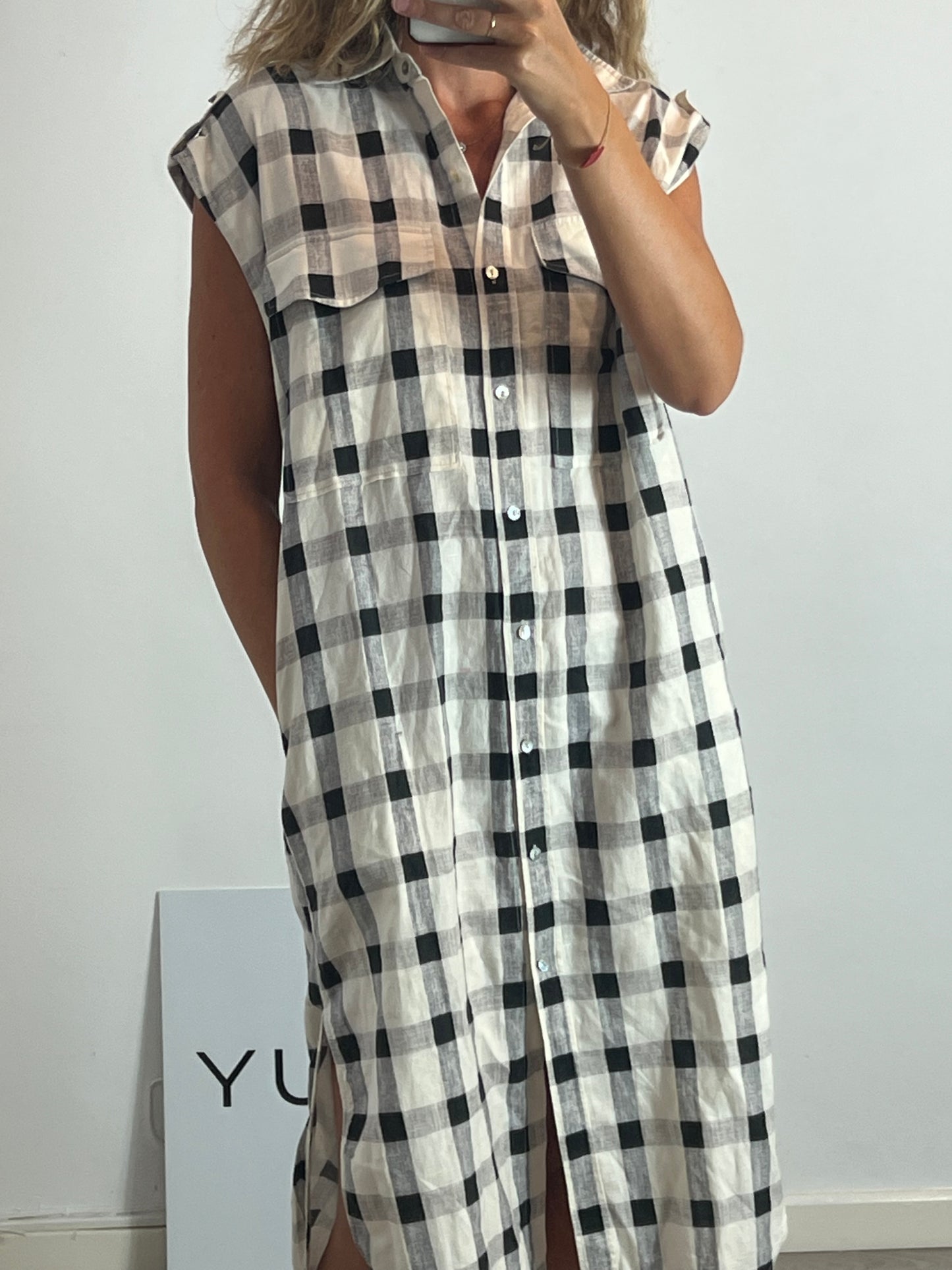 MASSIMO DUTTI. Vestido largo camisero cuadros. T 38