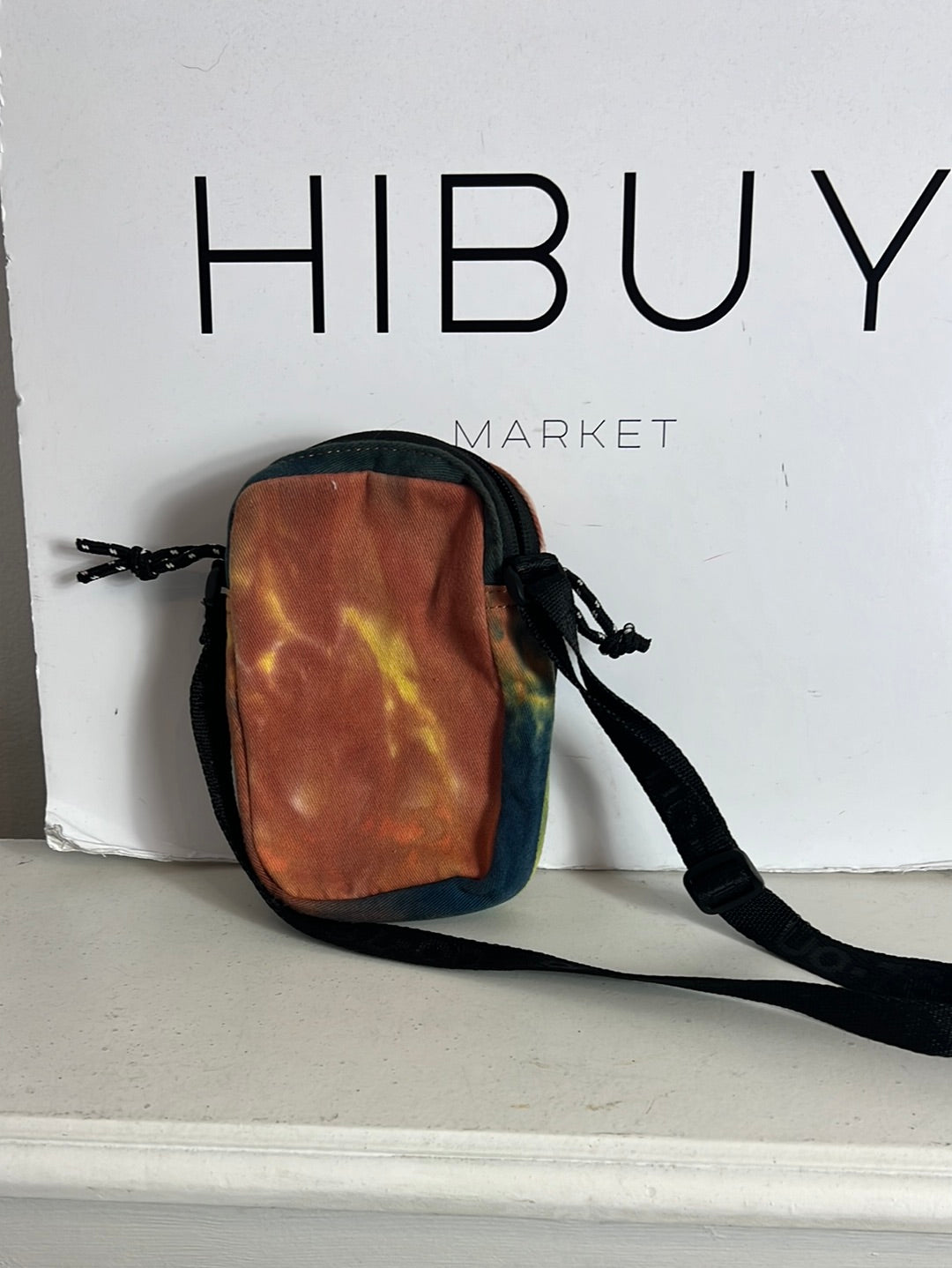 URBAN OUTFITTERS . Bolso mini tela tie dye