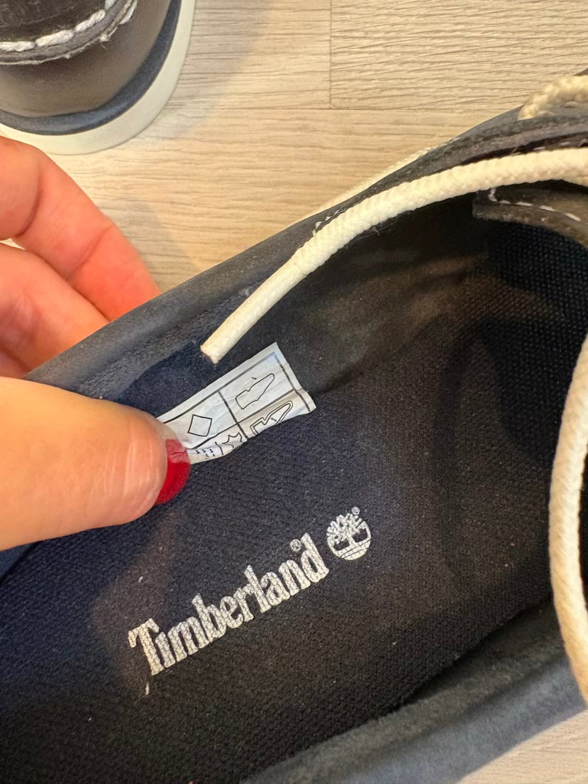 TIMBERLAND. Náuticos piel en azul. T 39