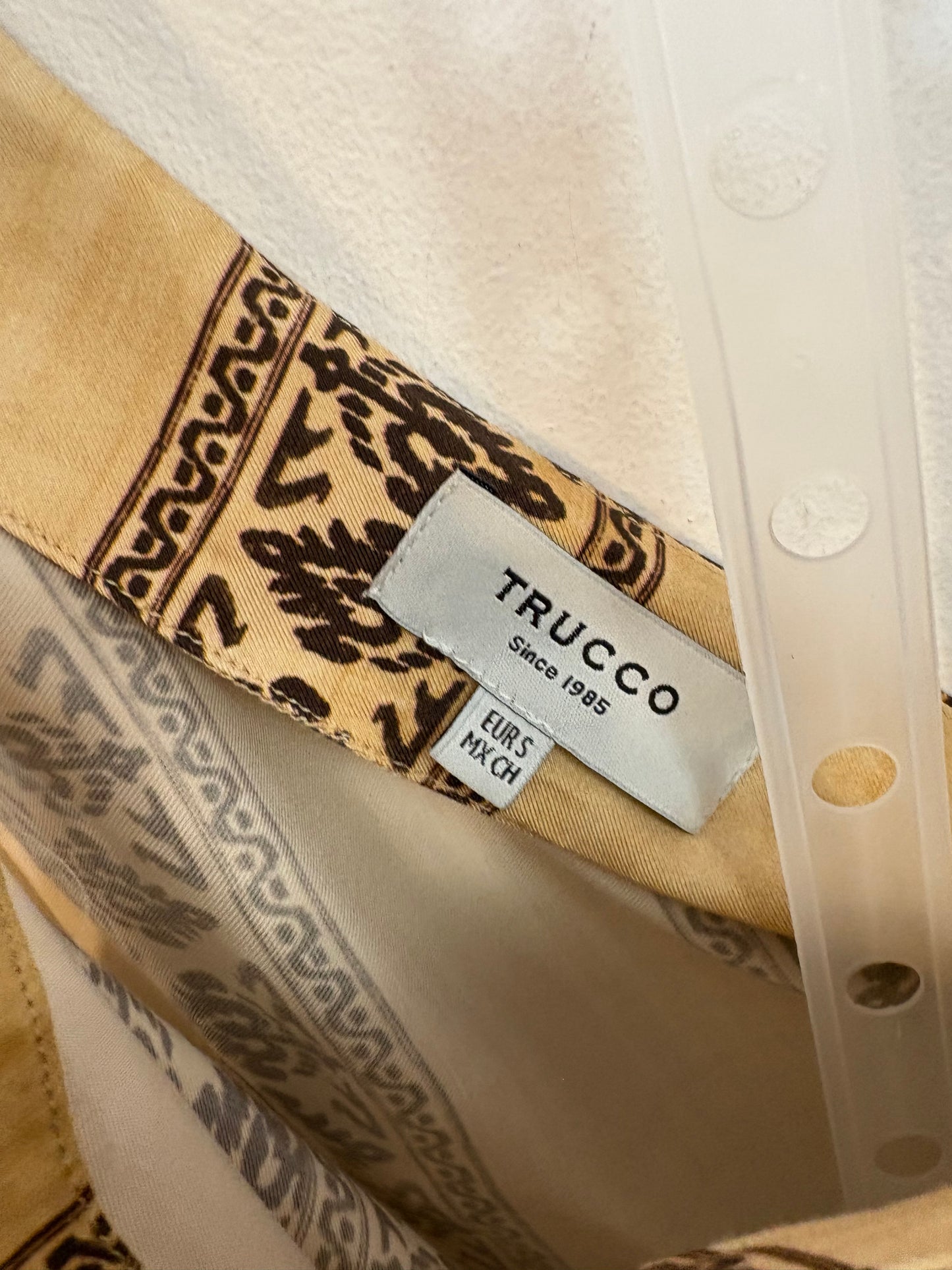 TRUCCO. Conjunto fluido estampado