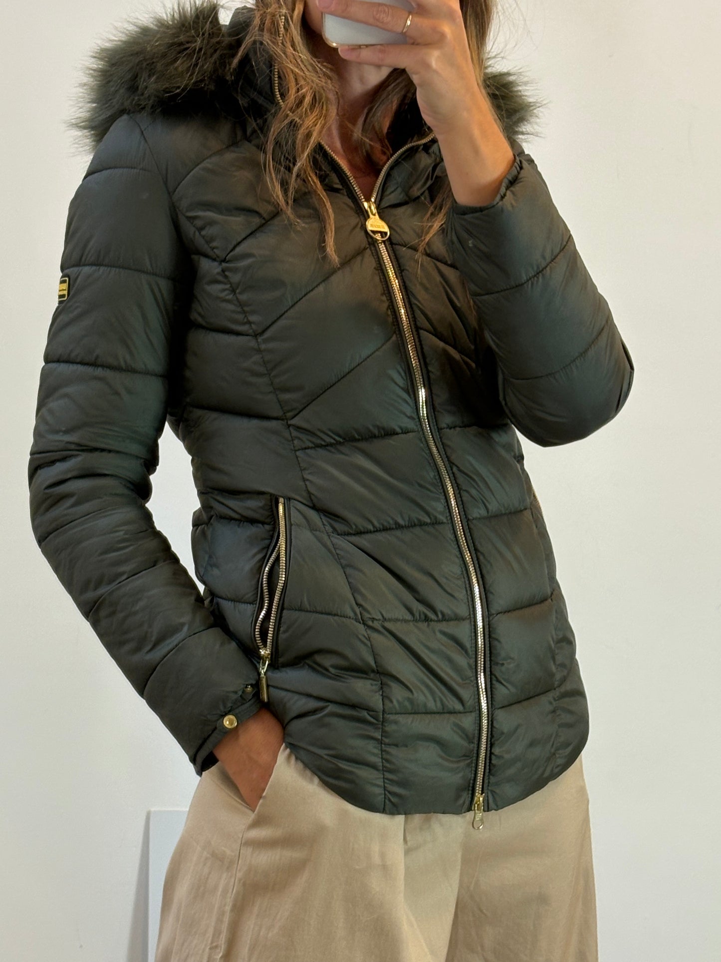 BARBOUR. Plumas verde capucha. T S