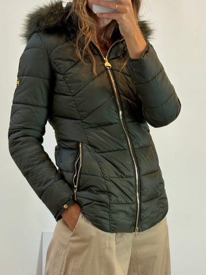 BARBOUR. Plumas verde capucha. T S