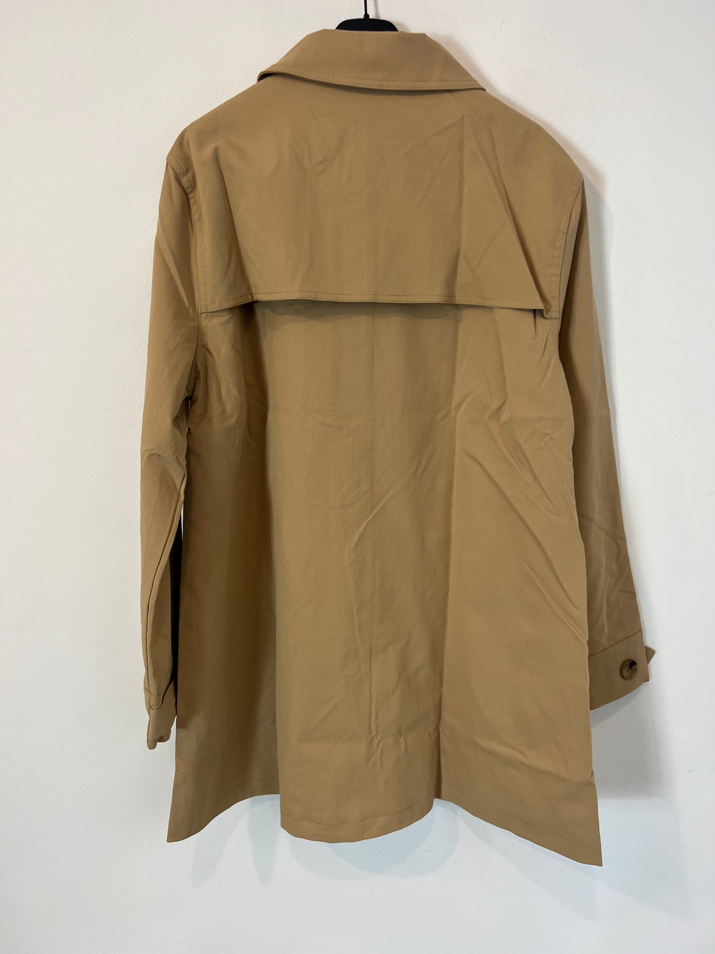 HUG & CLAU. Chaqueta beige efecto gabardina. T L/XL